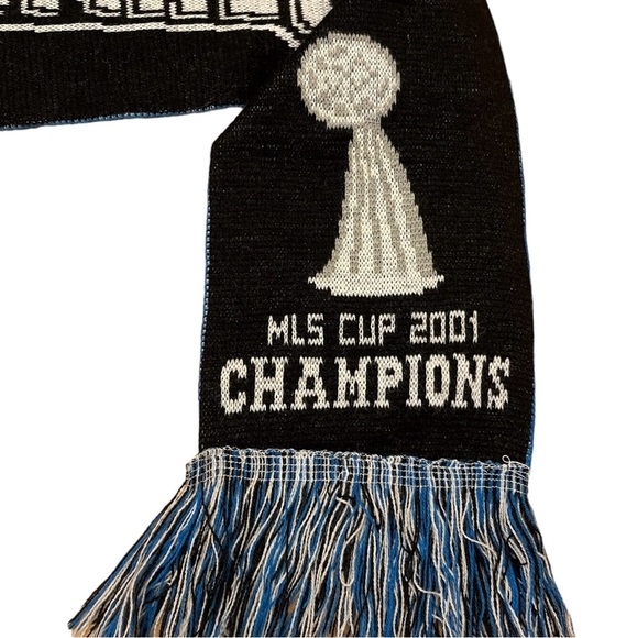 Vintage San Jose Earthquakes 2001 MLS Championship Scarf. Collector’s item! - Picture 4 of 4